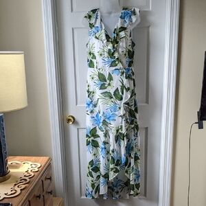 Floral Sleeveless Maxi Dress - White and Green